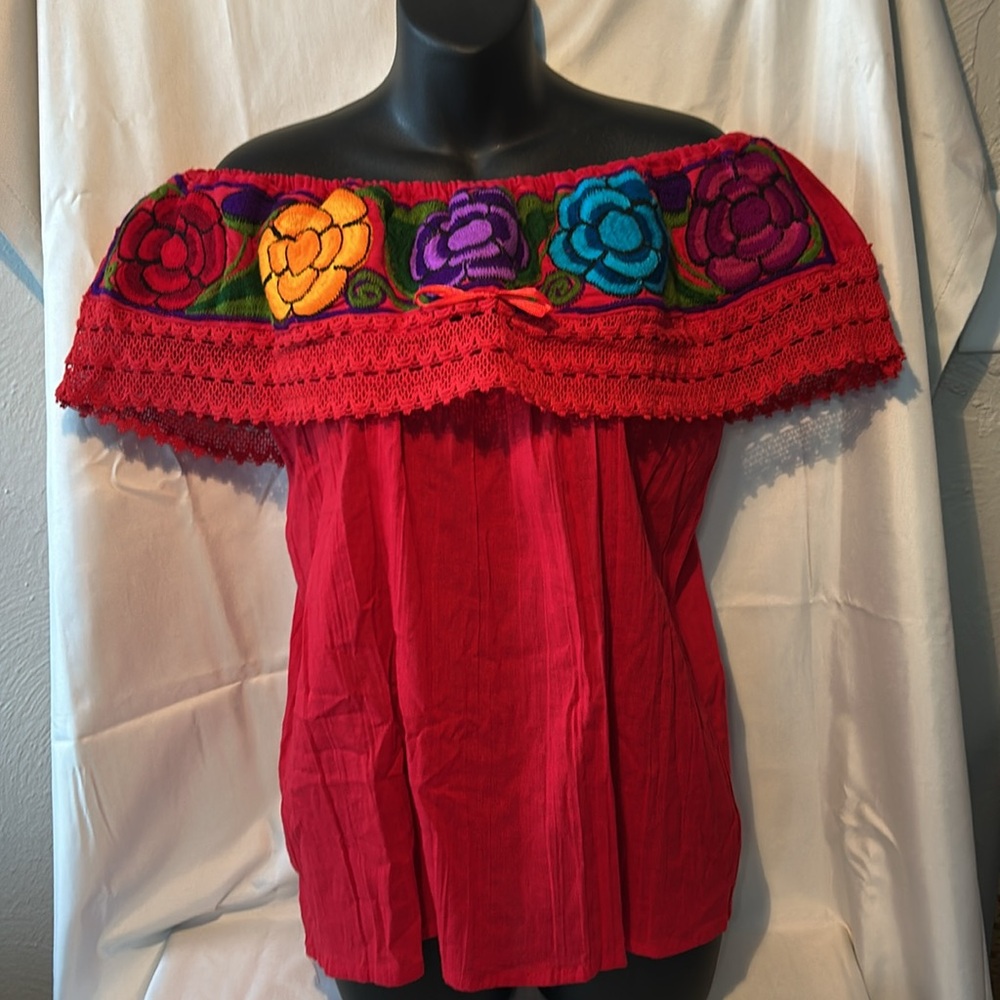 RED MEXICAN CHIAPAS BLOUSE Crochet Top Embroidered Fiesta FITS S - XL - Picture 4 of 7